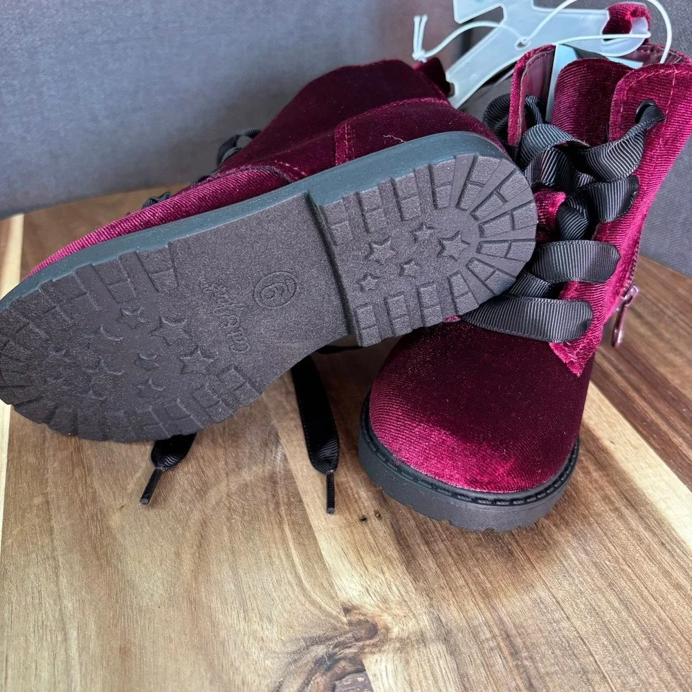 Cat & Jack Toddler Girls Burgundy Velvet Combat Boots Size 9